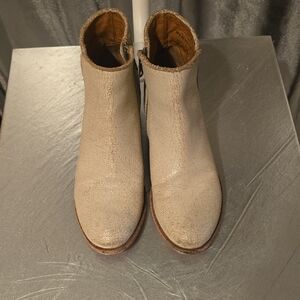 FRYE Cream Ankle Boots